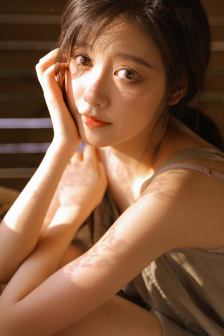 肘井美佳